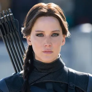 Jennifer lawrence sunrise on the reaping