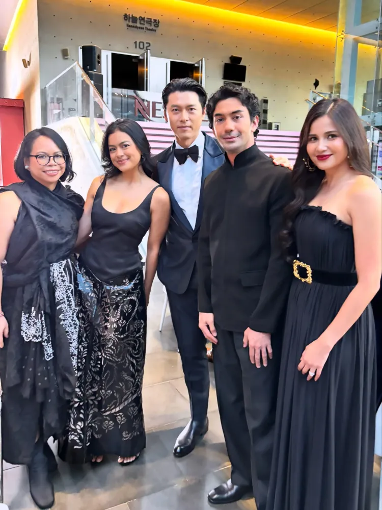 (dari kiri) Gita Fara, Eva Celia, Hyun Bin, Reza Rahardian, dan Yunita Siregar. Foto: Dok. Instagram @officialpilarez 