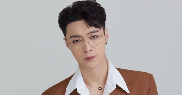 Lay Zhang
