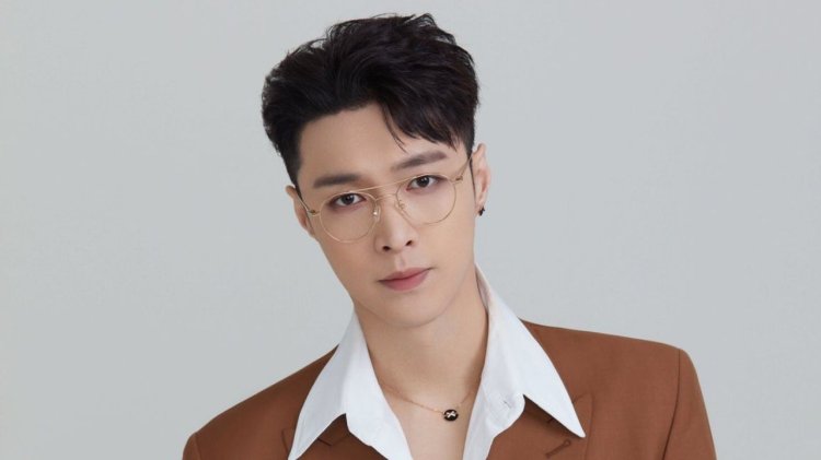 Lay Zhang