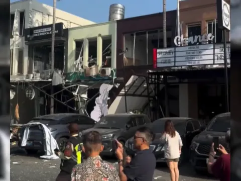 Ledakan Pakuwon City Surabaya