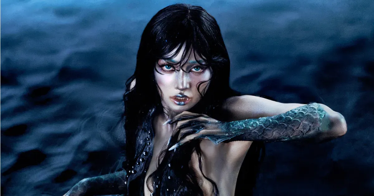 Lisa BLACKPINK Siren Halloween 2026