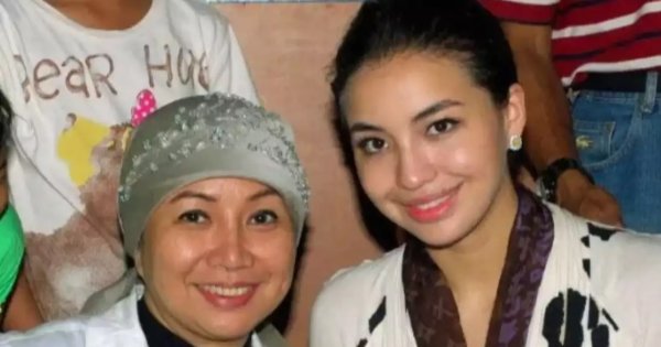 Manohara dan Daisy Fajarina