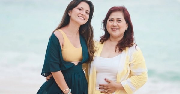 Marsha Aruan dan Ibunda Marsha Aruan dan Ibunda