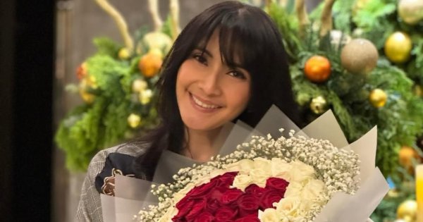 Maudy Koesnaedi Maudy Koesnaedi
