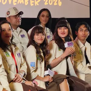Mawar de Jongh saat konferensi pers film People Pleaser