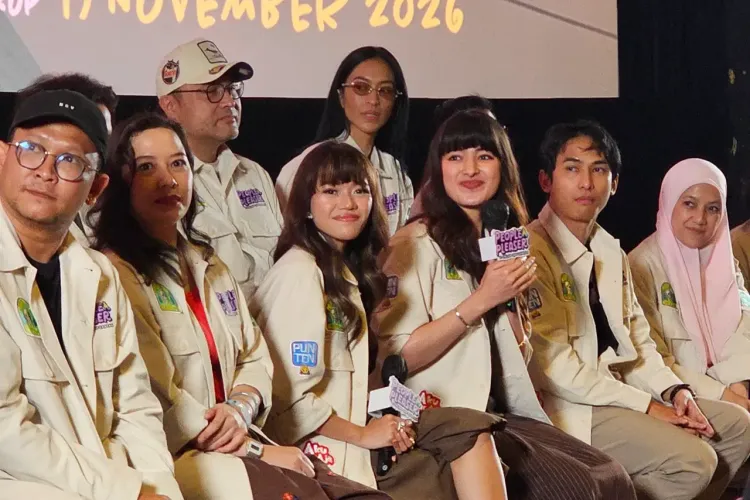 Mawar de Jongh saat konferensi pers film People Pleaser