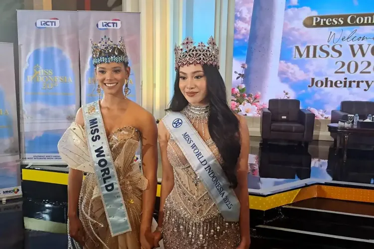 Miss World 2026 Joheirry Mola bersama Miss Indonesia 2025 Audrey Bianca