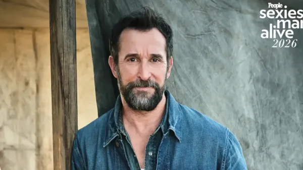 Noah Wyle Pria Terseksi 2026