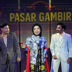 Orkes Lief Java_Kartolo_Roekiyah dan Ismail Marzuki_tampil di Pasar Malam Gambir_acara tahunan bergengsi di Batavia saat itu