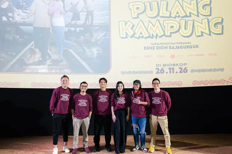 Peluncuran official trailer film 'Pulang Kampung'