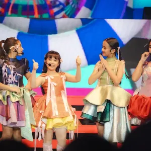 Penampilan Glitter di Glitter Camp Live Concert 2026 di Balai Sarbini
