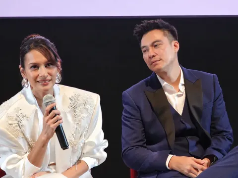 Raihaanun dan Baim Wong dalam Gala Premiere Beautiful Pain