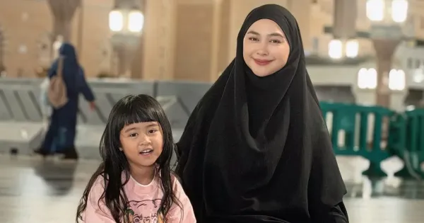 Ria Ricis dan Moana Ria Ricis dan Moana