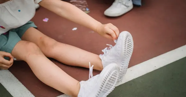 Sepatu mempengaruhi kenyamanan anak saat beraktivitas Sepatu mempengaruhi kenyamanan anak saat beraktivitas