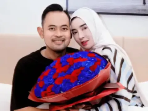 Shandy Purnamasari dan Gilang Juragan 99