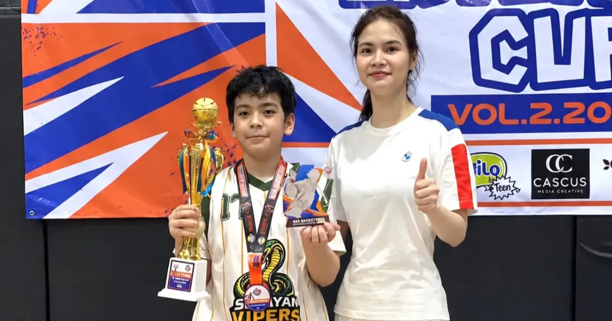 Shyalimar Malik bersama putranya Ibrahim Malik
