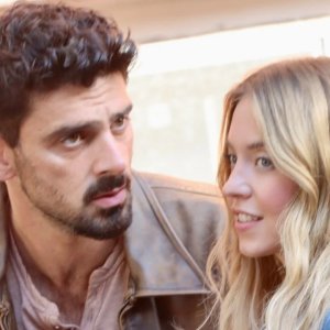 Sydney Sweeney dan Michele Morrone