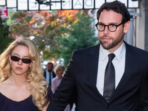Sydney Sweeney dan Scooter Braun Sydney Sweeney dan Scooter Braun