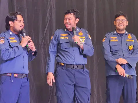 Trio GJLS saat rilis film