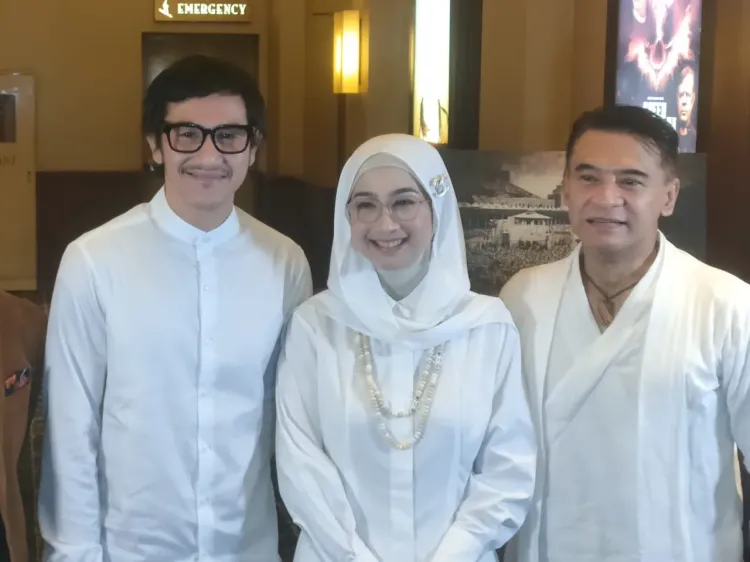 Vino G Bastian, Desy Ratnasari dan Donny Damara