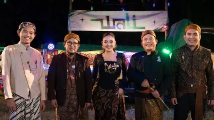 Wali dan Siti Badriah