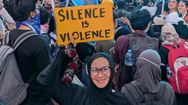 Wanda Hamidah Demo