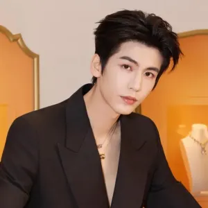 Zhang Linghe (3)